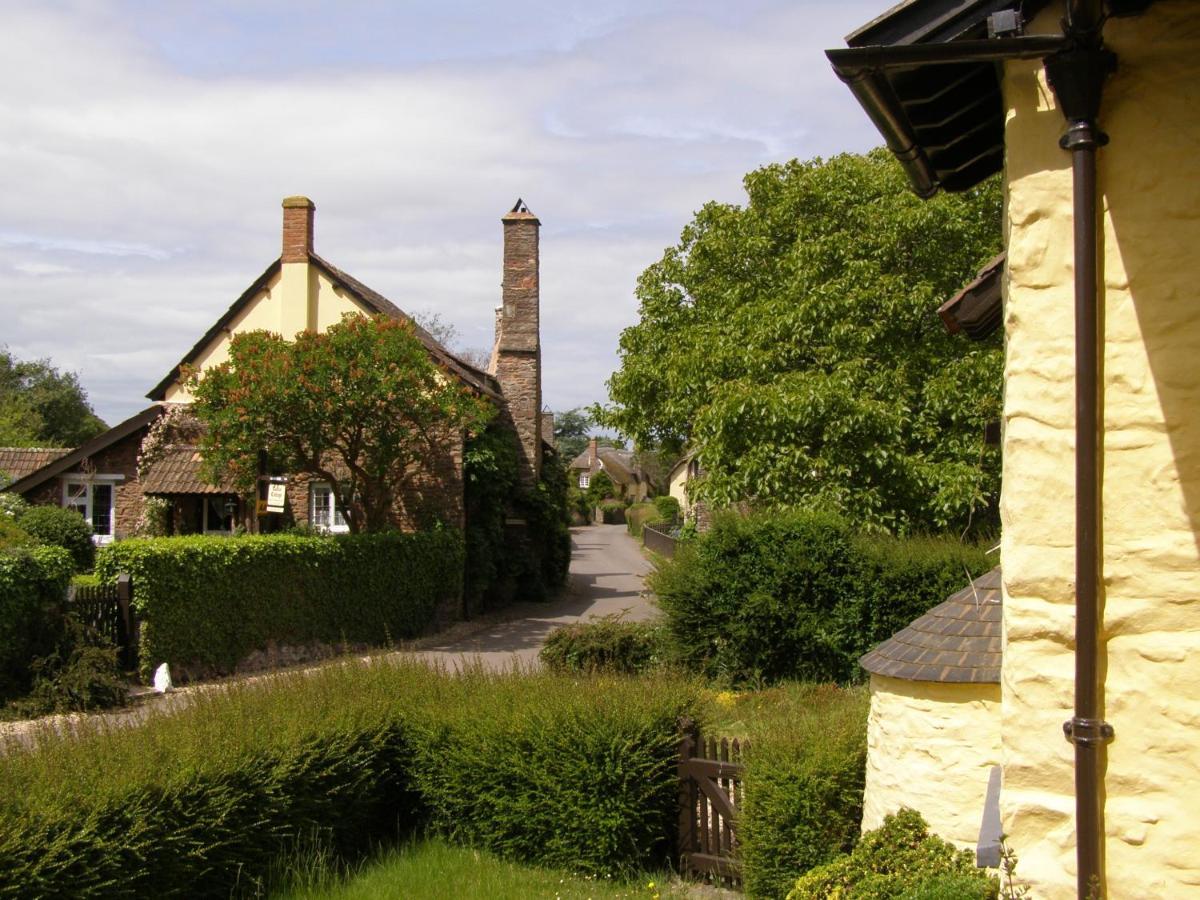Tudor Cottage Bossington Εξωτερικό φωτογραφία